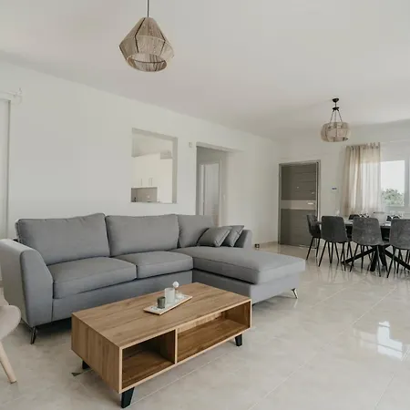 Вилла Areti White - 2 *