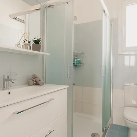 Areti White - 2 *